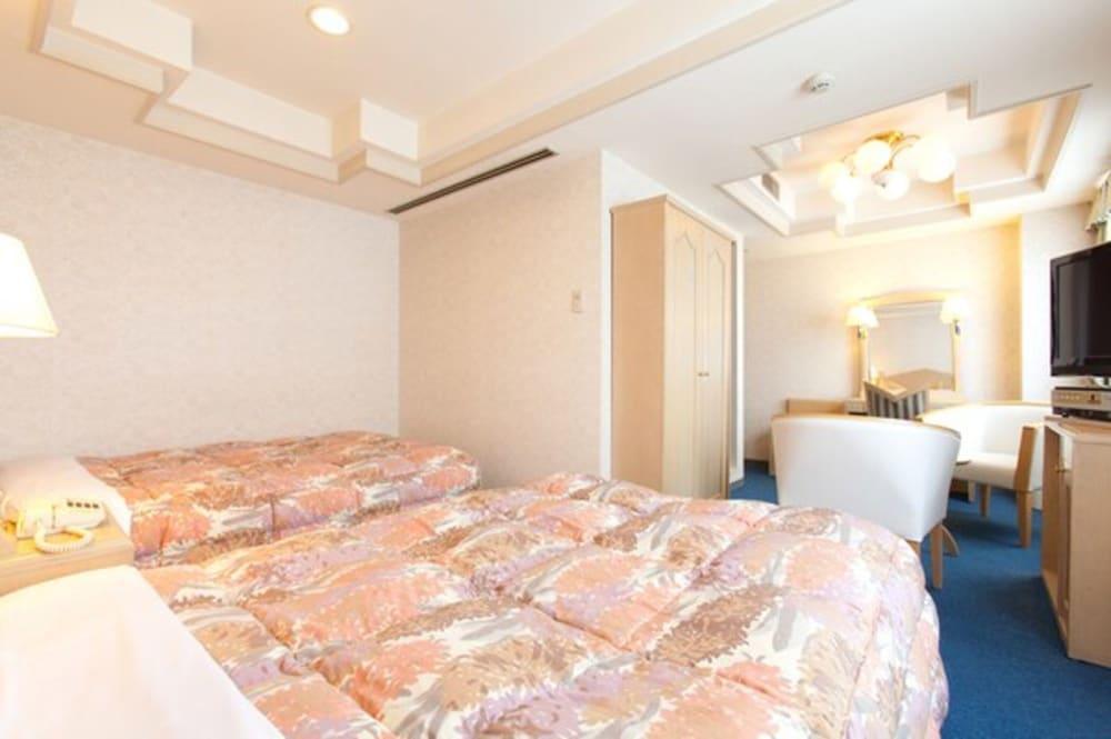 Airline Hotel Miyazaki Zewnętrze zdjęcie